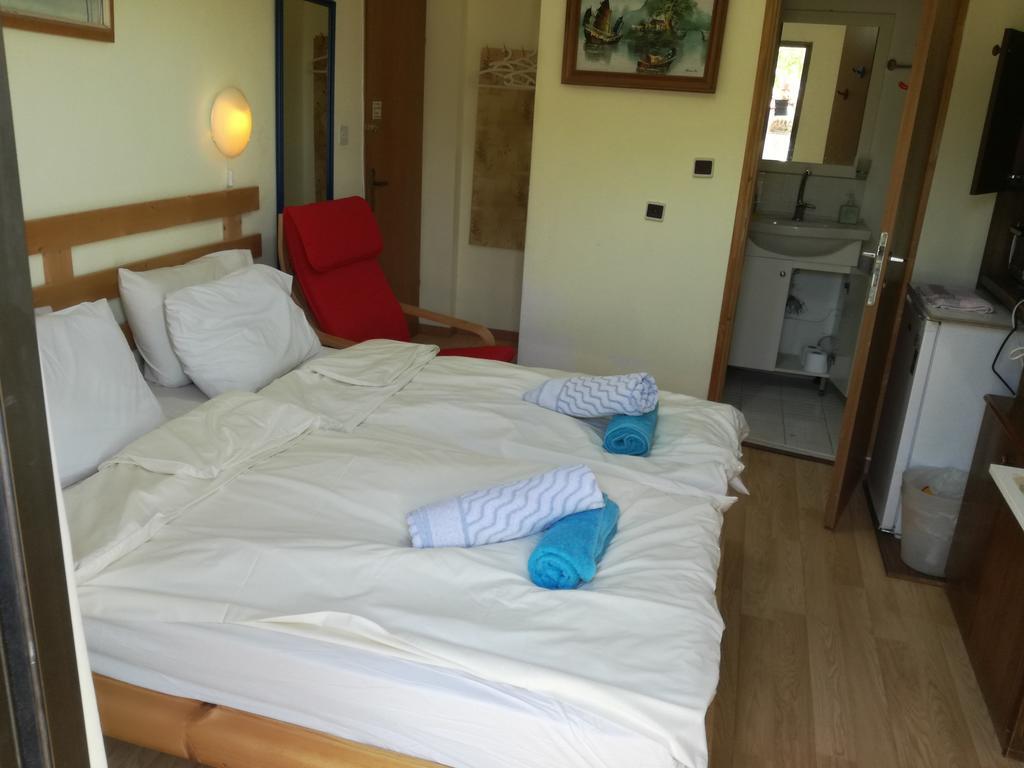 Zimmer Barzilay Arad Exteriör bild